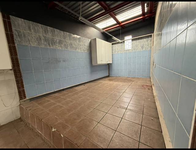 850M² WAREHOUSE TO LET IN CHLOORKOP